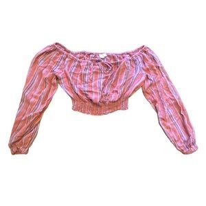 {Aeropostale} Off Shoulder Long Sleeve Crop Top